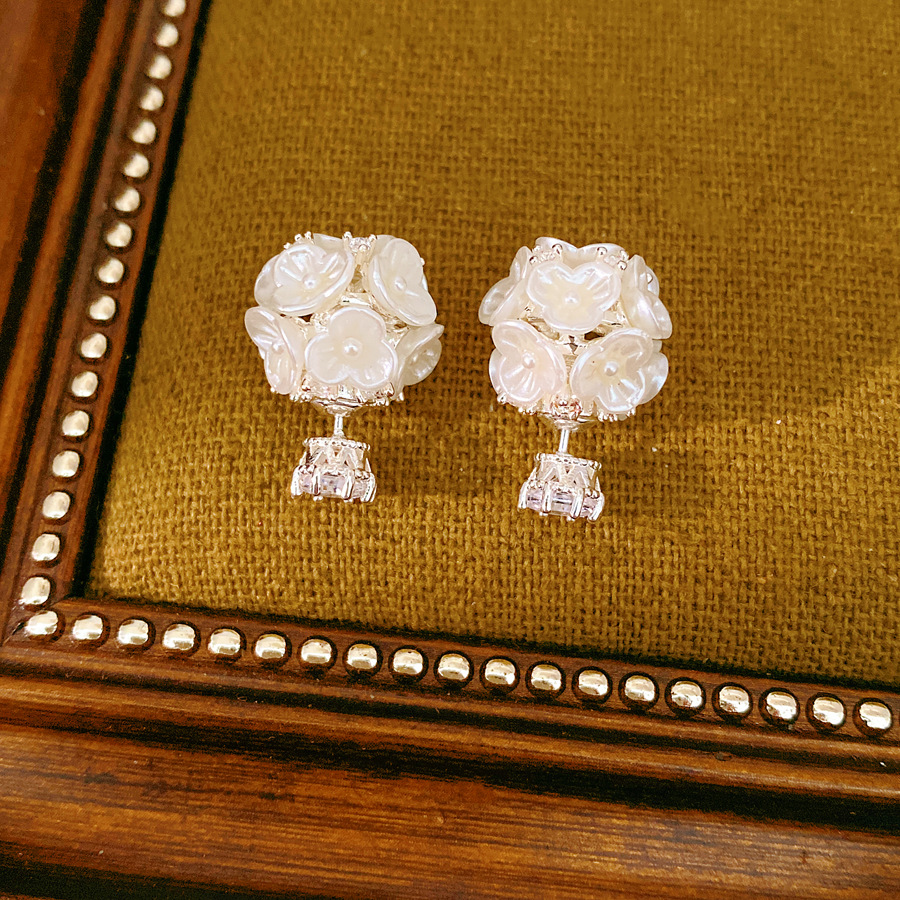 DOO MEI Two Way Wear Zircon Fl - Cluster Stud Ear review and price