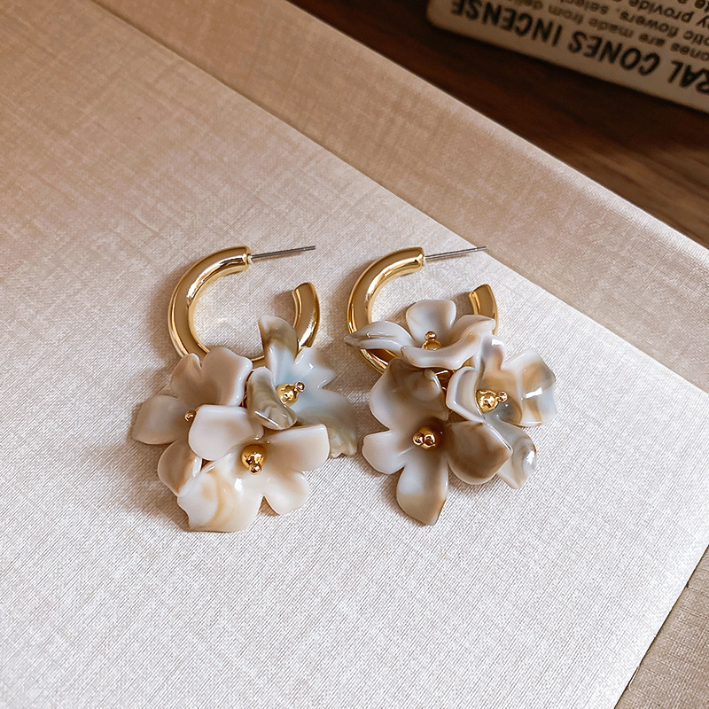 Maillard Flower Clusters Drop  - Cluster Stud Ear review and price